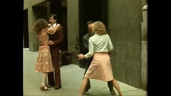 แสดง Joy - 1977 ภาพยนตร์ใหม่