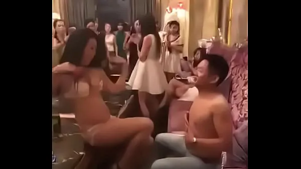 Toon Sexy girl in Karaoke in Cambodia nieuwe films