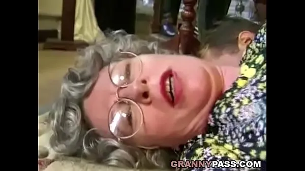 German Granny Can't Wait To Fuck Young Delivery Guy개의 최신 영화 표시