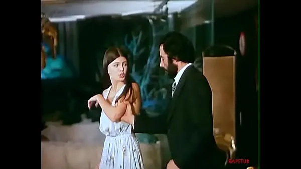 does anyone know her name or movie ?? french vintage Yeni Filmi göster