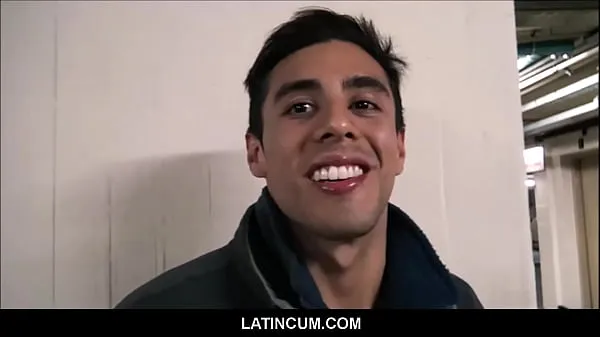 Vis Amateur Straight Spanish Latino Jock Sex With Gay Stranger From Street Making Sex Documentary For Cash ferske filmer