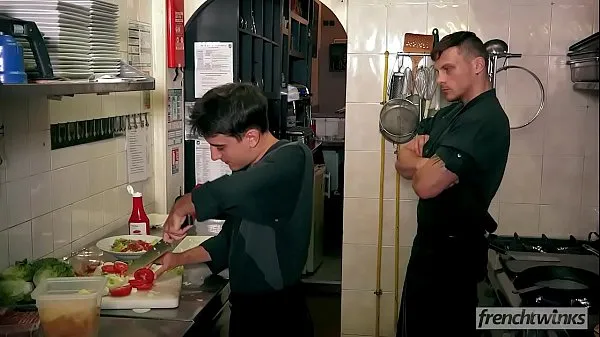 Εμφάνιση Parody Gordon Ramsay Kitchen Nightmares 2 φρέσκων ταινιών