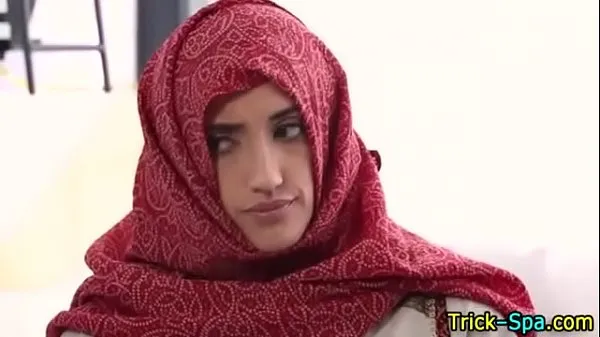 Показать Горячая арабская девушка в хиджабе, секс-видеосвежие фильмы