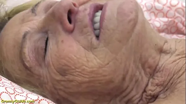 Zobrazit nové filmy (sexy 90 years old granny gets rough fucked)