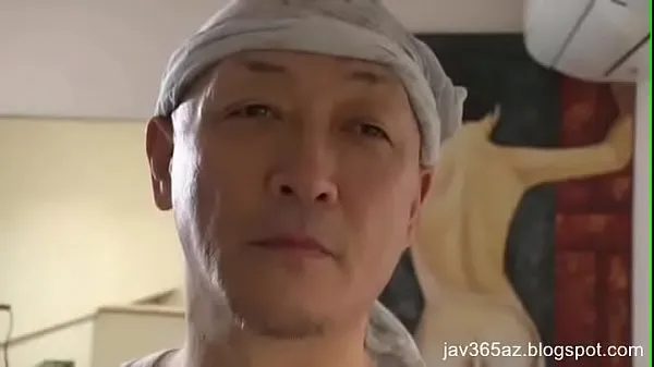 young horny wife has a painter fucker behind husband개의 최신 영화 표시
