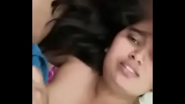 Näytä Swathi naidu blowjob and getting fucked by boyfriend on bed tuoretta elokuvaa