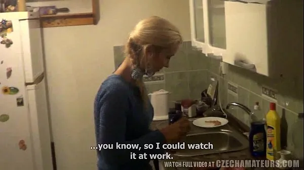 Näytä This Horny Housewife is Fucking Machine Amateur Housewife Bondage tuoretta elokuvaa
