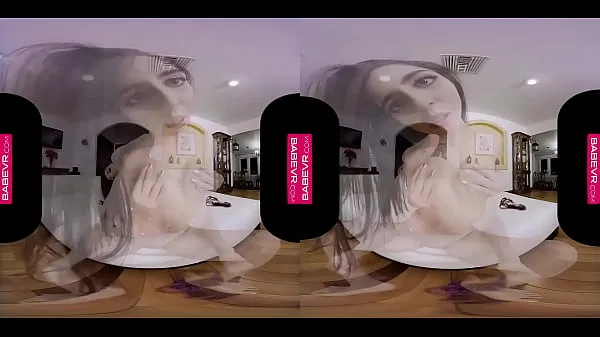 عرض Irresistible Hot Babe pounds her pussy for you in Virtual Reality أفلام جديدة