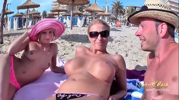 Prikaži German sex vacationer fucks everything in front of the camera svežih filmov