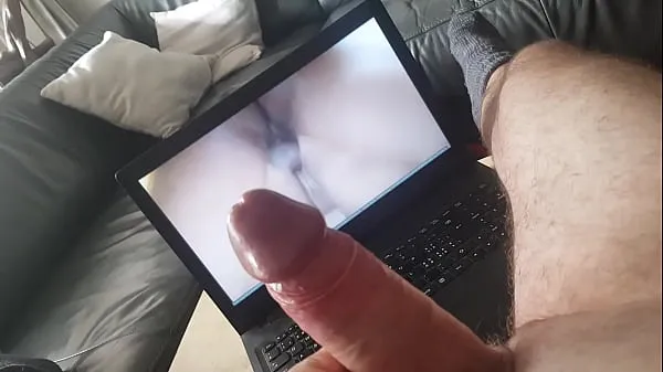 Visa Getting hot, watching porn videos färska filmer