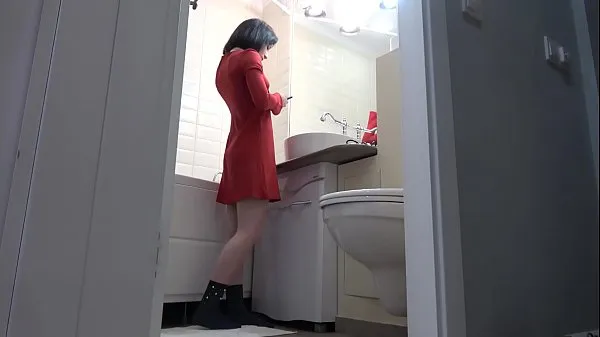 Pokaż Beautiful Candy Black in the bathroom - Hidden camnowe filmy