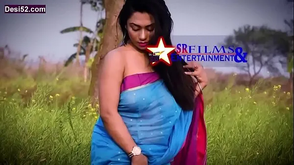 Show Very Charming Desi Girl Areola reveled through Transparent Saree fresh Movies