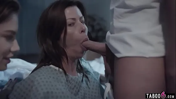 แสดง Huge boobs troubled MILF in a 3some with hospital staff ภาพยนตร์ใหม่