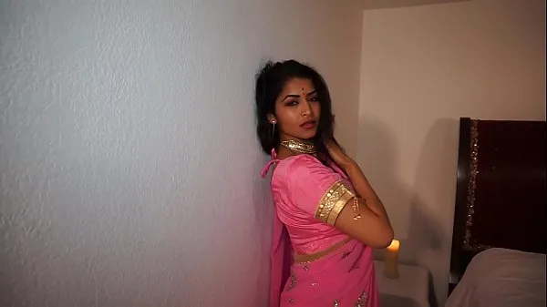Vis Seductive Dance by Mature Indian on Hindi song - Maya nye film