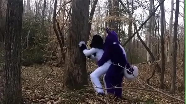 Mutass Fursuit Couple Mating in Woods friss filmet