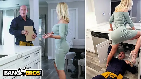 Show BANGBROS - Nikki Benz Gets Her Pipes Fixed By Plumber Derrick Pierce fresh Movies