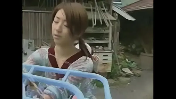 Näytä Japanese Young Horny House Wife tuoretta elokuvaa