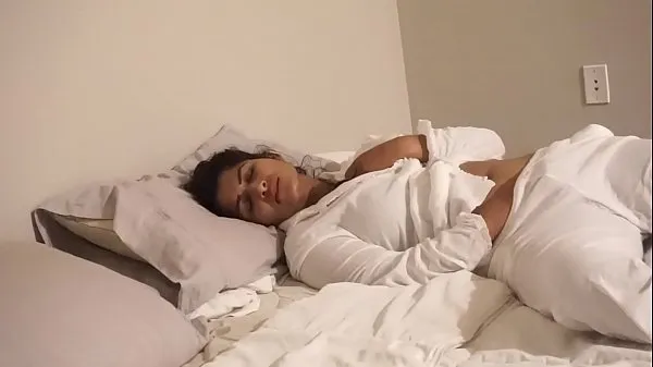 Εμφάνιση Alone Aunty playing in bed Cums many times - Maya φρέσκων ταινιών