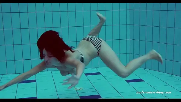 Piyavka Chehova teases you naked개의 최신 영화 표시