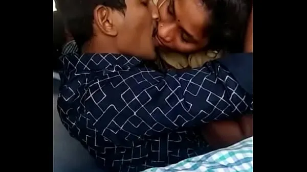 Mutass Indian train sex friss filmet
