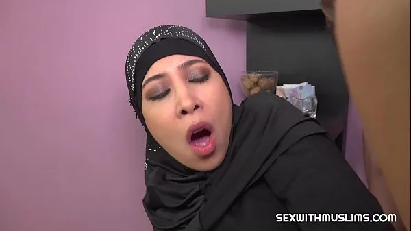 Tunjukkan Hot muslim babe gets fucked hard Filem baharu