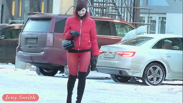 Vis Sexy Russian woman in red pantyhose with no panties (hidden cam ferske filmer