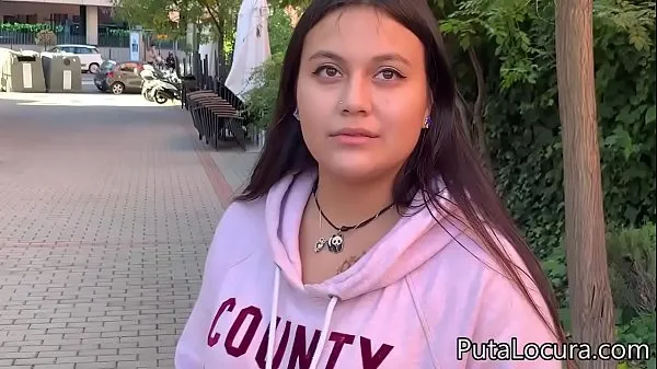 Mutass An innocent Latina teen fucks for money friss filmet