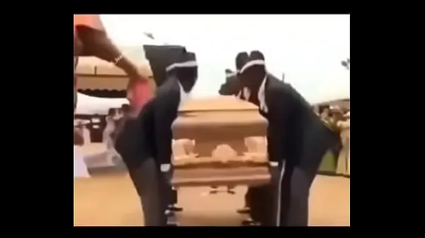 Mutass Coffin Meme - Does anyone know her name? Name? Name friss filmet