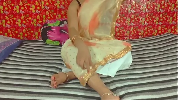Fake baba got a footjob from the desi bhabhi and fucked her hard개의 최신 영화 표시