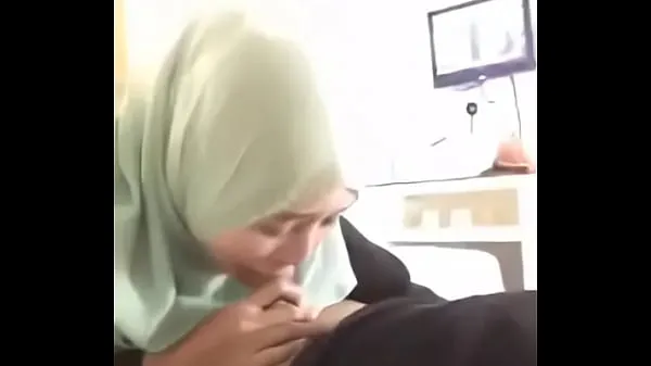 Tampilkan Hijab scandal aunty part 1 Film baru