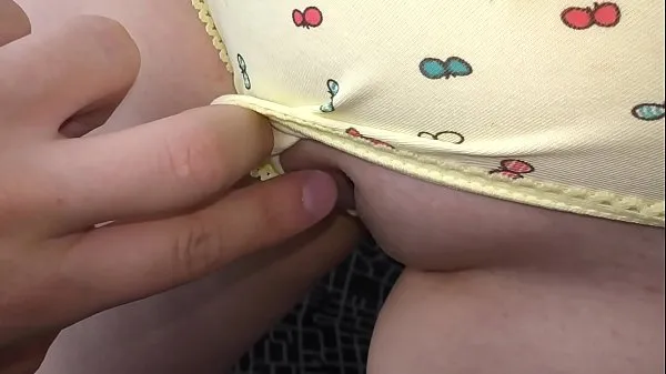 REALLY! my friend's Daughter ask me to look at the pussy . First time takes a dick in hand and mouth ( Part 1개의 최신 영화 표시