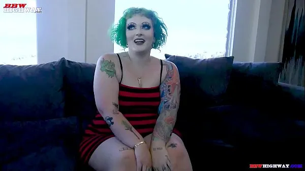Εμφάνιση big butt Goth Pawg Vicky Vixen debuts on φρέσκων ταινιών