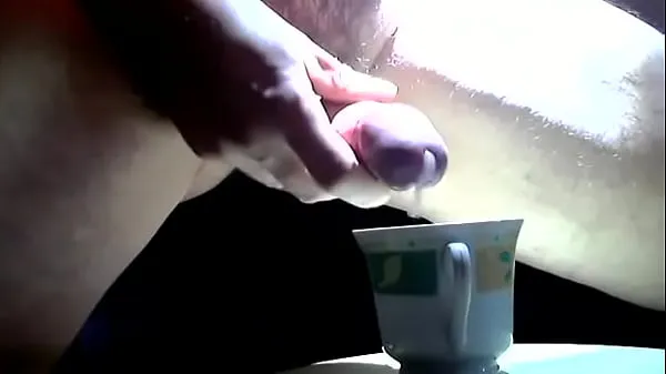 Mutass Cumshot - 15 coffee cup friss filmet