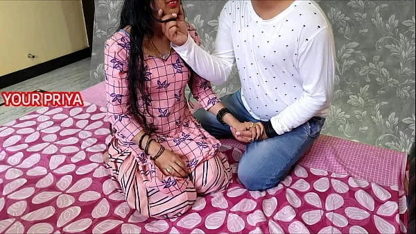 After marriage, Priya had first sex with her step bro تازہ فلمیں دکھائیں