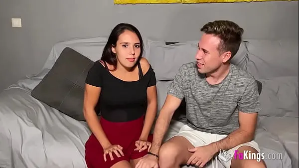 21 years old inexperienced couple loves porn and send us this video Yeni Filmi göster