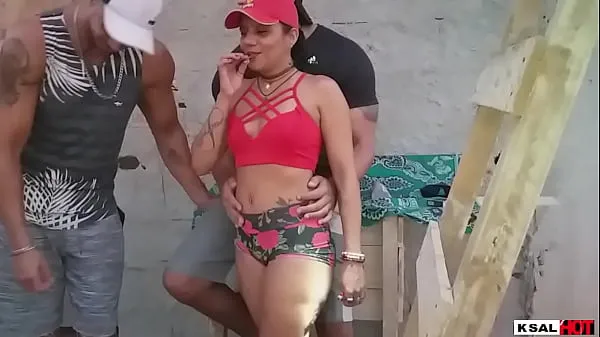Ksal Hot and his friend Pitbull porn try to break into a house under construction to fuck, but the mosquitoes fucked with them تازہ فلمیں دکھائیں