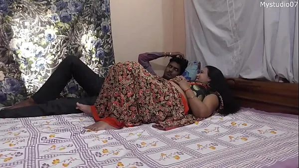 Pokaż Indian sexy Bhabhi teaching her stepbrother how to fucking !!! best sex with clear audionowe filmy