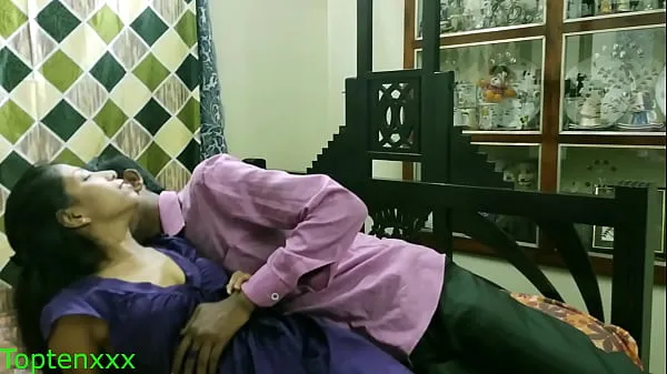 Zobraziť nové filmy (Indian hot fucking with stepbrother!! with Hindi dirty talk)