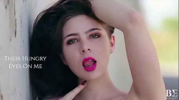 Promo Public Display of Dildo masturbation while being watched featuring Jade Wilde ताज़ा फ़िल्में दिखाएँ