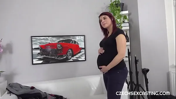 Vis Czech Casting Bored Pregnant Woman gets Herself Fucked ferske filmer