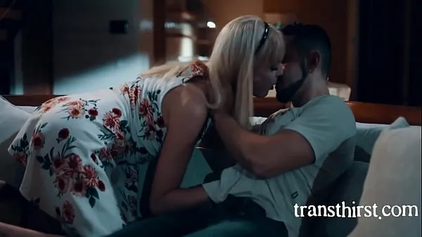 Zobrazit nové filmy (I Am Not My step Dad.. You Can Be Yourself step MOM (Male Fucks Trans)