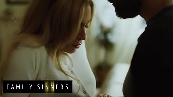 Tampilkan Rough Sex Between Stepsiblings Blonde Babe (Aiden Ashley, Tommy Pistol) - Family Sinners Film baru