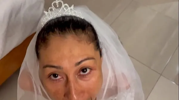 Back From The Church, The Bride Asks If You Would Give Her A Facial, She Loves Yeni Filmi göster