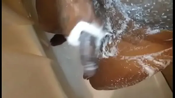 Tampilkan multitasking in the shower Film baru