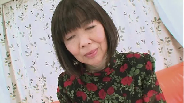 Tunjukkan Japanese grandma resists but her grandson dominates her Filem baharu
