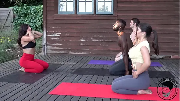 Mutass BBC Yoga Foursome Real Couple Swap friss filmet