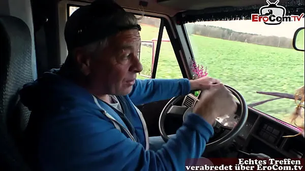 German teen Hitchhiker pick up and fuck in car with grandpa تازہ فلمیں دکھائیں