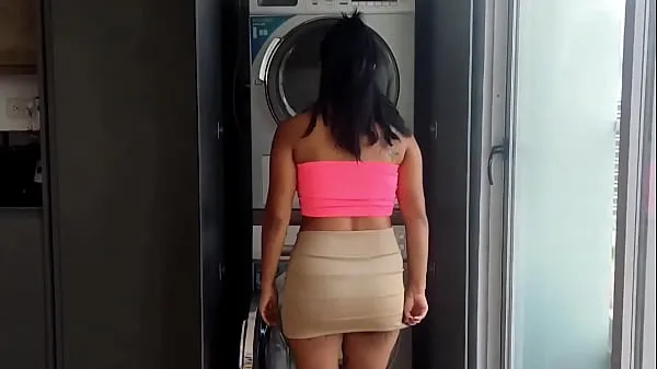 عرض Latina stepmom get stuck in the washer and stepson fuck her أفلام جديدة