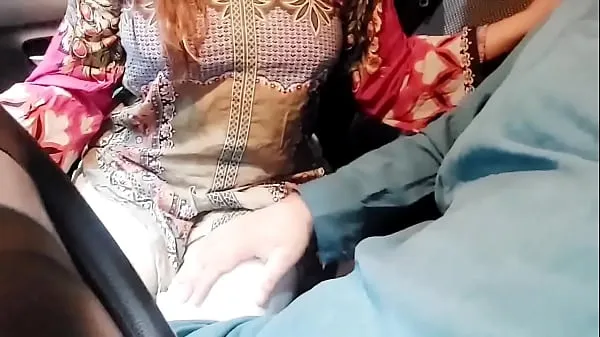 Visa PAKISTANI REAL PREGNANT FUCKED IN CAR färska filmer