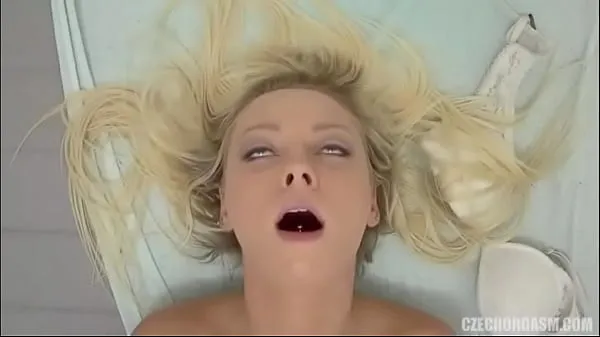 Czech orgasm개의 최신 영화 표시